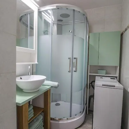 Apartamento T2 Boulouris -st Raphael, 150 Metres De La Saint-Raphaël